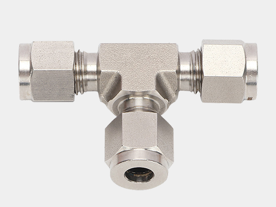 卡套模锻三通接头