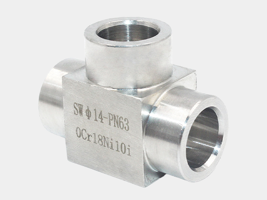 承插焊三通接头