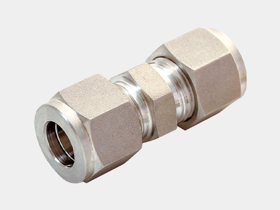 雙卡套直通中間接頭